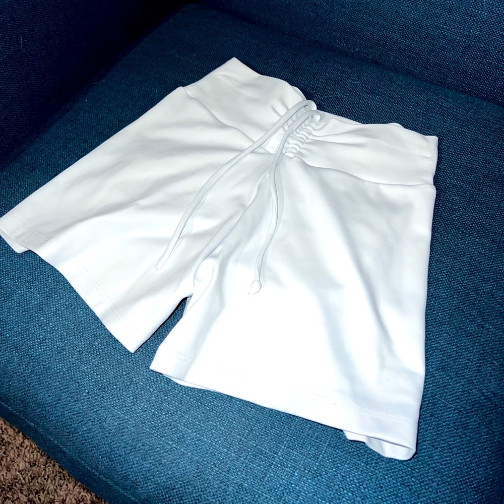 MBR shorts - Picture 2 of 3